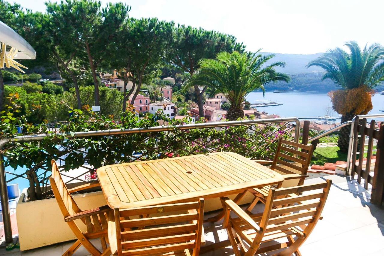 Appartamenti Residence Il Porto 13 E 16 ปอร์โตอัซซูร์โร ภายนอก รูปภาพ
