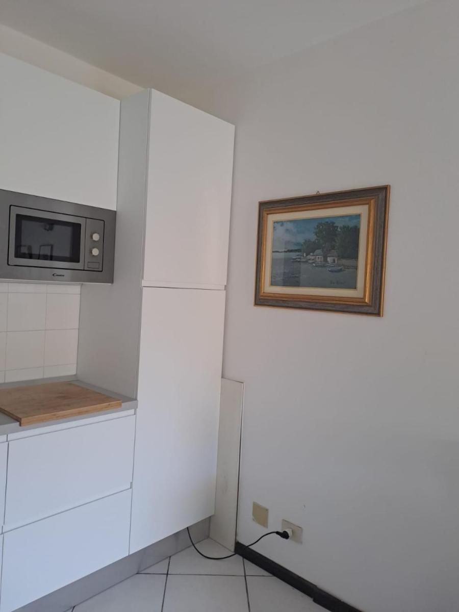 Appartamenti Residence Il Porto 13 E 16 ปอร์โตอัซซูร์โร ภายนอก รูปภาพ