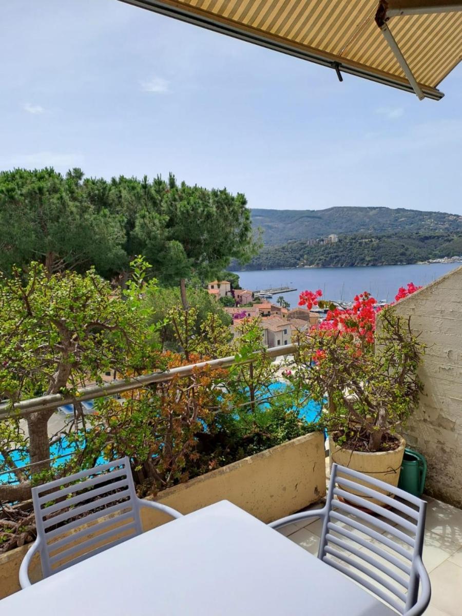 Appartamenti Residence Il Porto 13 E 16 ปอร์โตอัซซูร์โร ภายนอก รูปภาพ